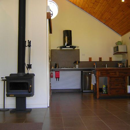 Scotsdale Valley Studios Harewood Room photo
