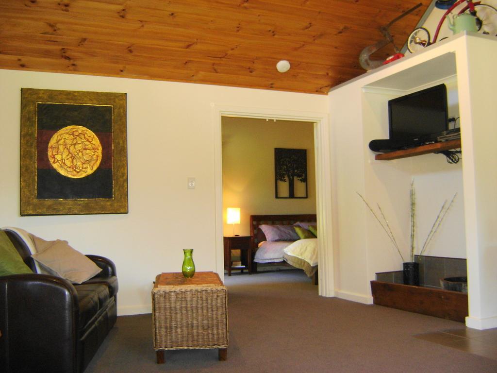 Scotsdale Valley Studios Harewood Room photo